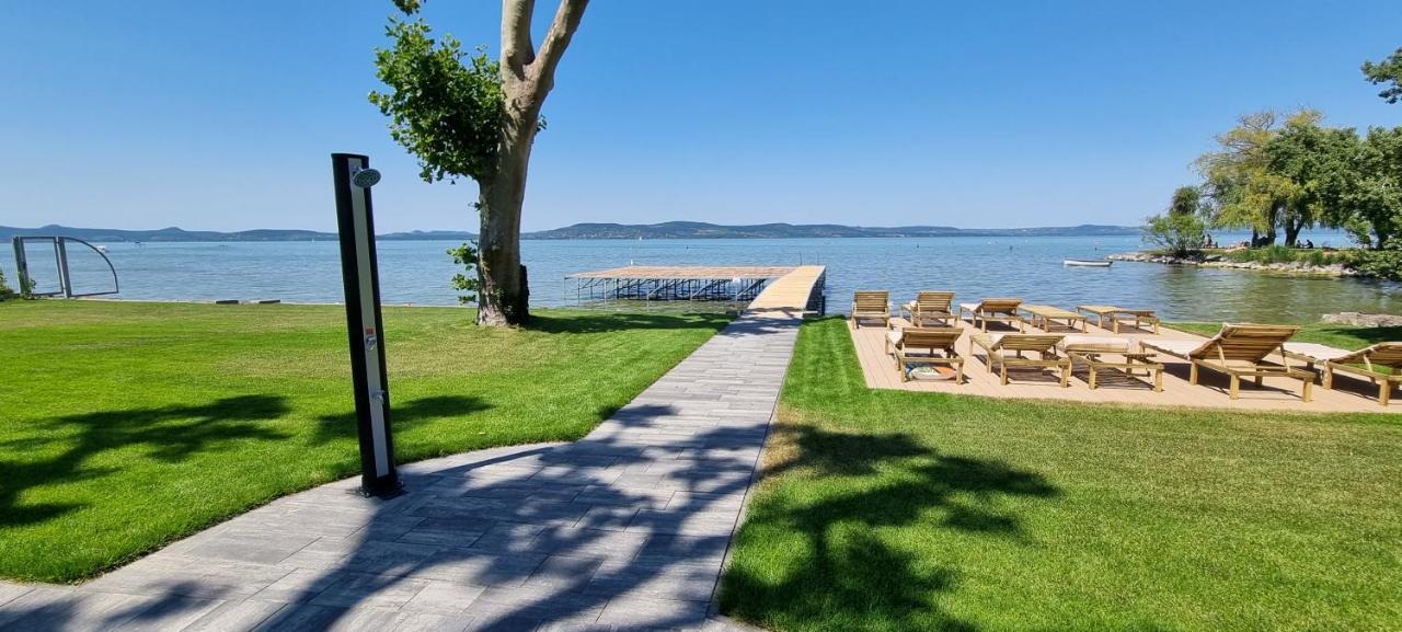 Platan Beach Apartman With Lakeview Balatonboglár Exterior foto